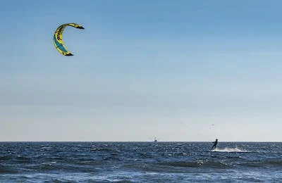 How To Stop Kitesurfing