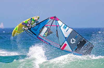 Difference Between Windsurfing And Sailing